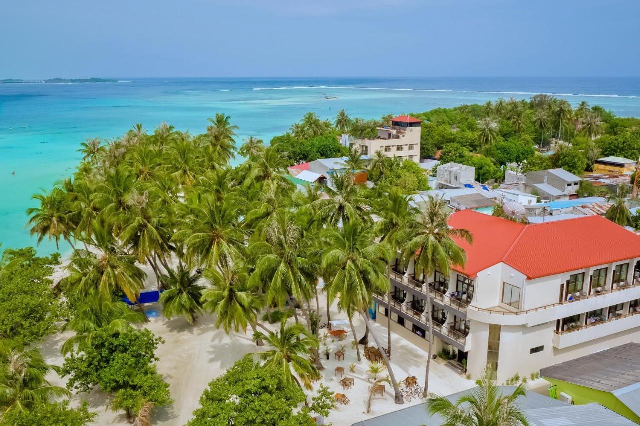 Kaani Beach Hotel At Maafushi Bagian luar foto