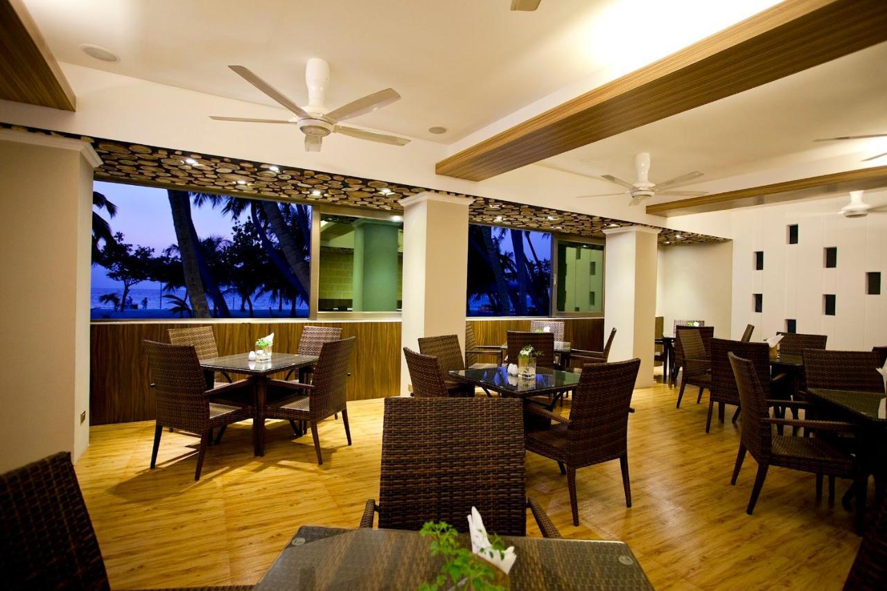 Kaani Beach Hotel At Maafushi Bagian luar foto