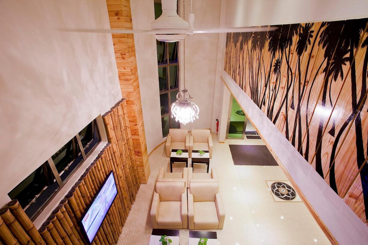 Kaani Beach Hotel At Maafushi Bagian luar foto