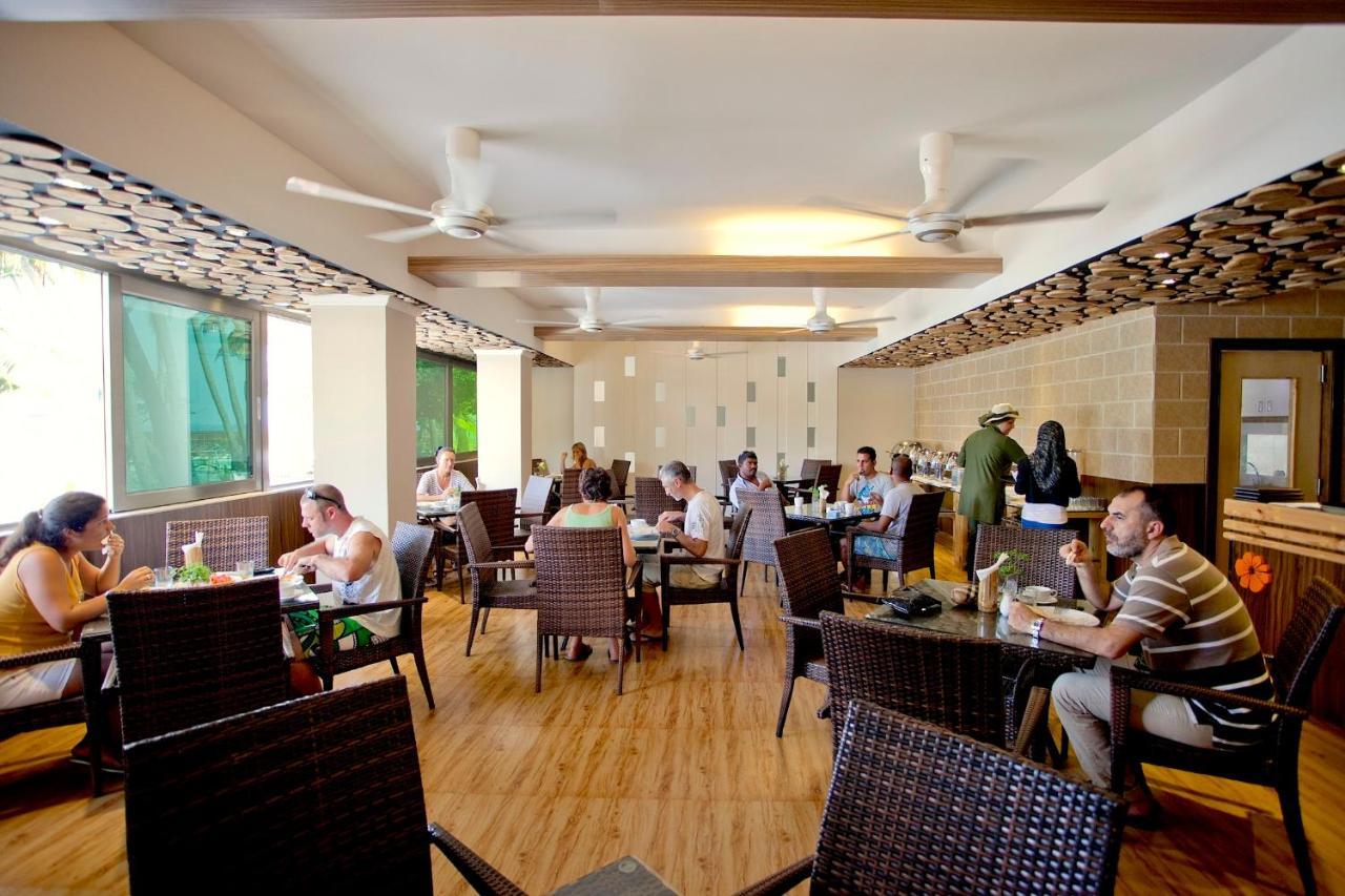 Kaani Beach Hotel At Maafushi Bagian luar foto